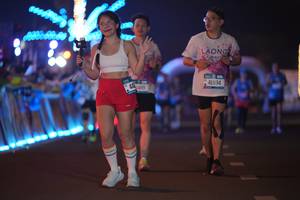 BIB: 1499, 41994
                            <button type="button" onclick="openModal(20792595)" class="btn btn-primary btn-sm float-right btn-popup" data-toggle="modal" data-target=".modal-high-quality">
                        <i class="fas fa-shopping-cart"></i> Add to Cart
                    </button>
                                            <button type="button" onclick="isThisMe(20792595, true)" class="btn btn-success btn-sm float-right btn-popup btn-isme hidden" data-toggle="tooltip" data-placement="bottom" title="นี่คือรูปของคุณใช่ไหม คลิกที่นี่เพื่อเอาเข้าอัลบั้ม">
                        <i class="fas fa-plus"></i> Add to album
                    </button>
                    <button type="button" onclick="isThisMe(20792595, false)" class="btn btn-warning btn-sm float-right btn-popup btn-isnotme hidden">
                        <i class="fas fa-ban"></i> Remove from album
                    </button>